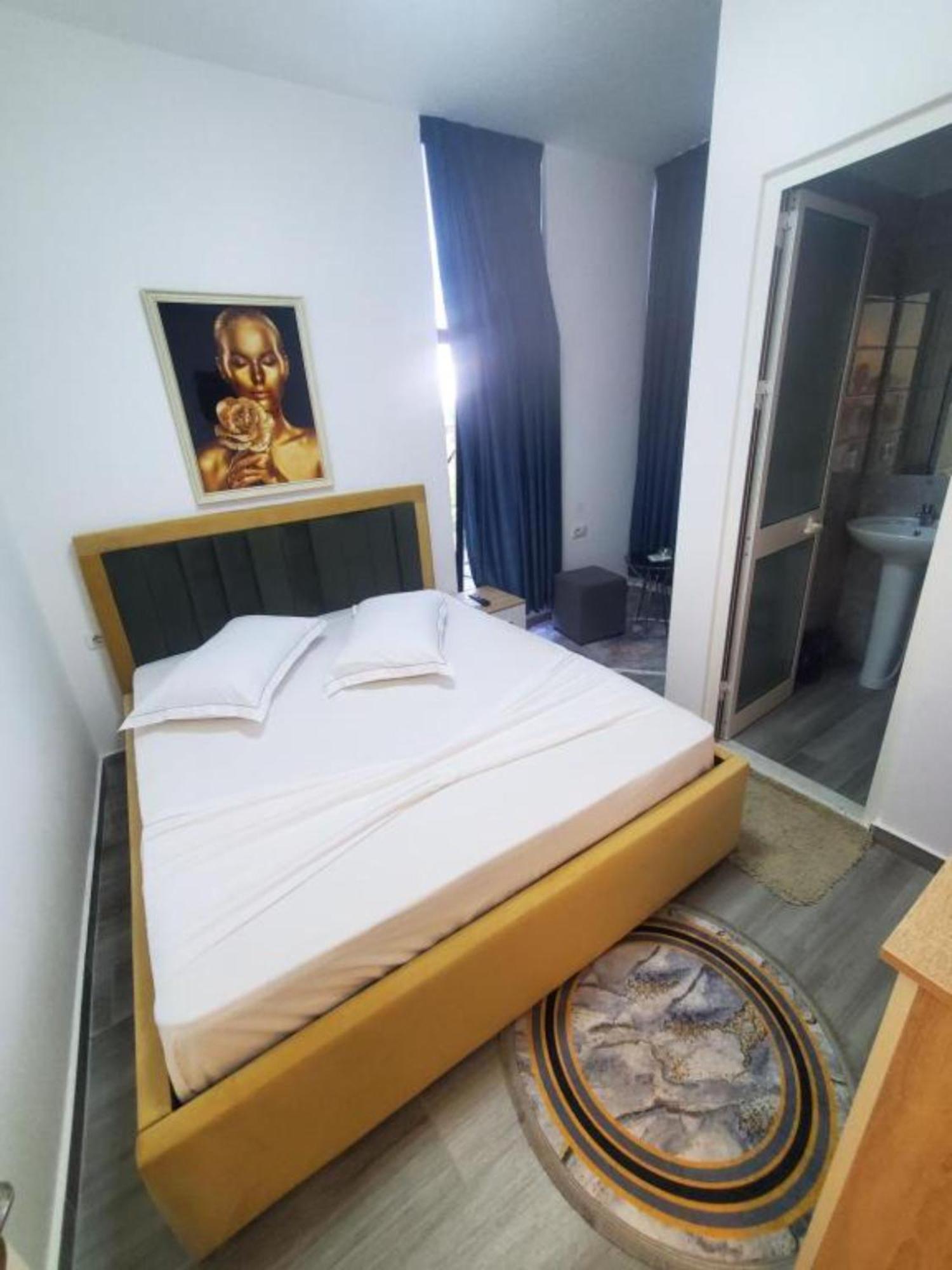 Bs Hotel Dıraç Dış mekan fotoğraf
